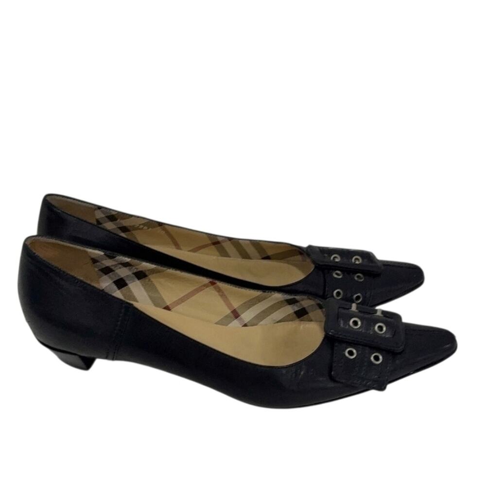 Burberry Vintage Pointed Toe Black Leather Buckle Low Heel Flat (EUR 40)